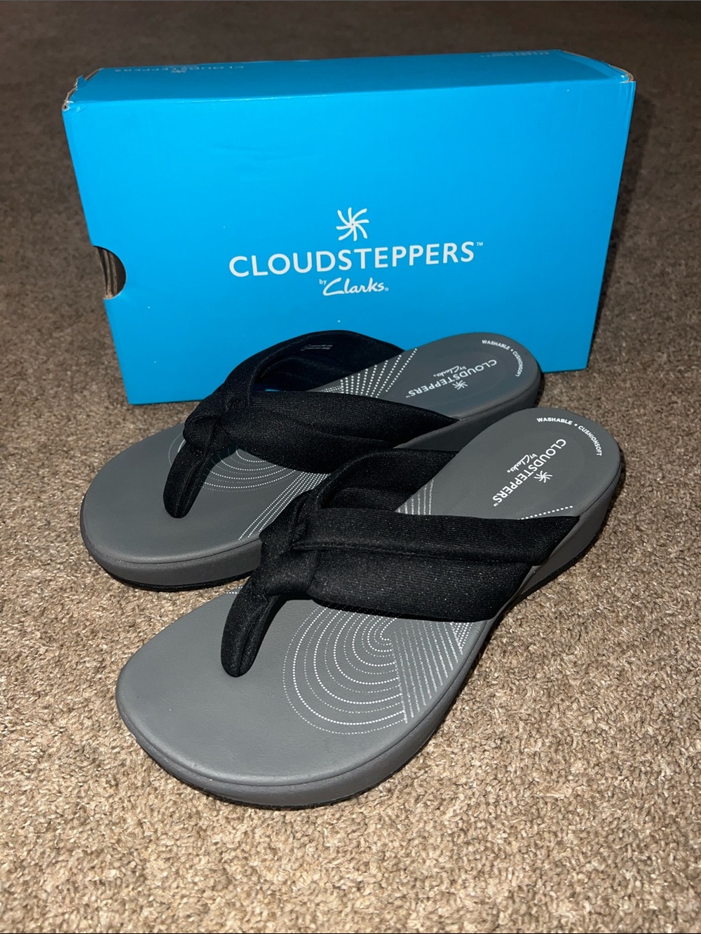 Clarks Cloudsteppers Arla Kaylie Black and Gray Flip Flop Sandals